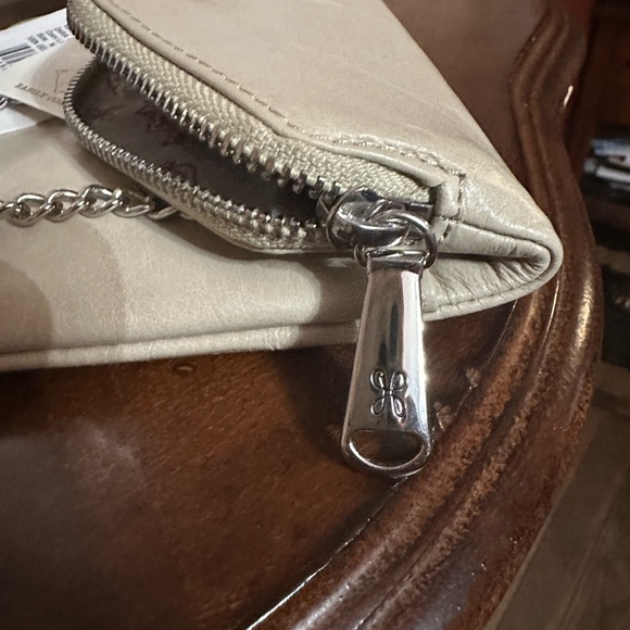 🌺 HOBO Crossbody bag, Wristlet Wallet 💕 - Picture 8 of 9